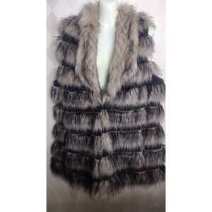 Chico's Long Hair Faux Fur Open Front Vest with Collar, Size 2 (12 M)‎